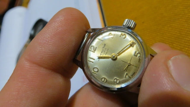 OROLOGIO DA DONNA Loengrin carica manuale solo tempo EUR 75,00