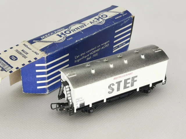 Lot de 2 Wagons Marchandises /Hornby / Stef / vin de bordeaux / échelle O