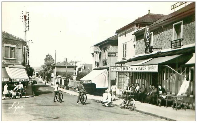 95 . n° 43428 . franconville . tabac de la gare. cpsm  14 x 9 cm.