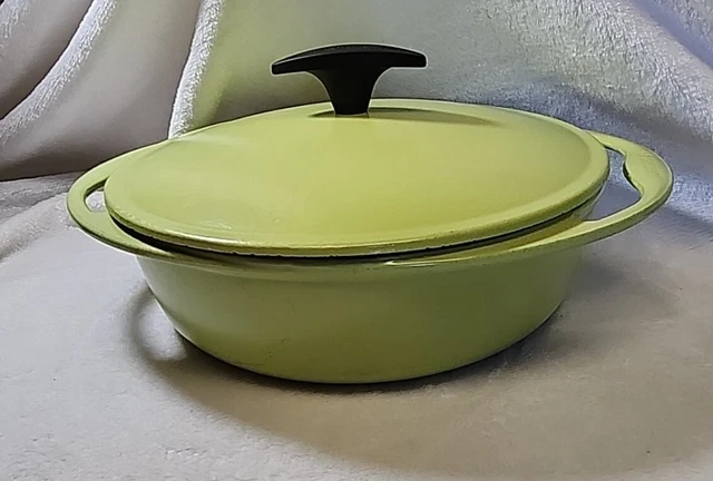 Vtg Le Creuset #24 2.75 Quart Yellow Green Cast Iron Enamel Pot France