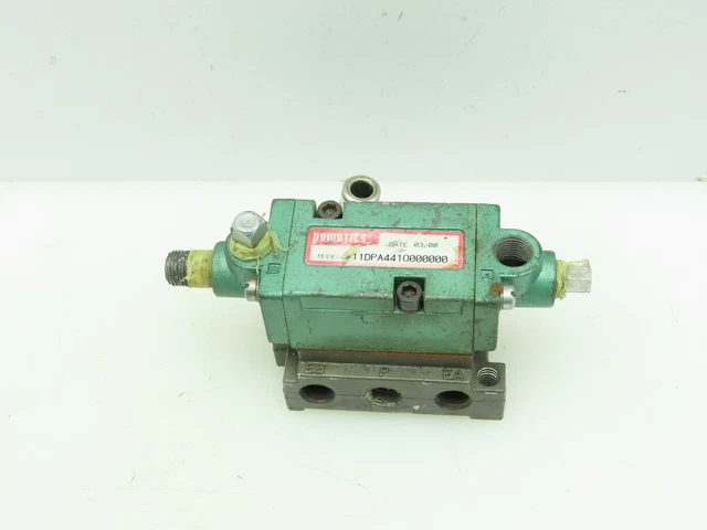Numatics 11DPA441O000000 Pneumatic Air Pilot Valve w/Base 1/8"NPT Ports