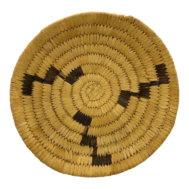 Vintage NATIVE AMERICAN INDIAN Basket Coiled Bowl Dish Straw Hanging 6.5” Tan