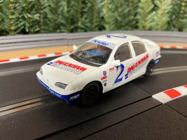 Scalextric (C579) VINTAGE (1995) FORD MONDEO (No.2) DAGENHAM MOTORS RARE