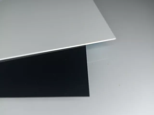 Acrilico XT Piastra Taglio 1000 x 500 X 3 MM, Nero O bianco