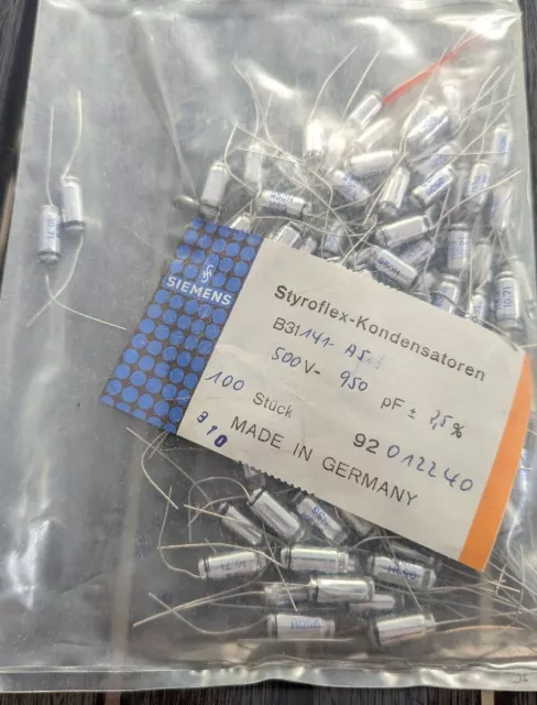 100x SIEMENS STYROFLEX KONDENSATOREN 500V  950 pF ±0,25% f. RÖHRENVERSTÄRKER NOS