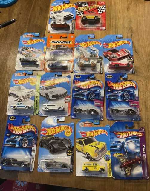 Lote de 14 autos Hot Wheels/Matchbox/Maisto