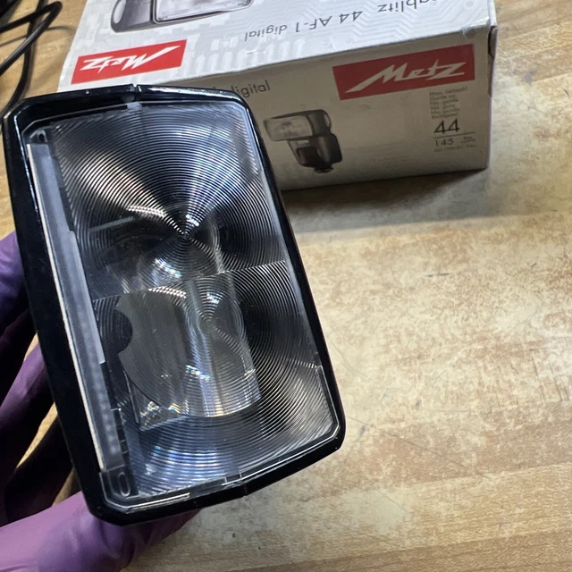 Metz Mecablitz 44 AF-1 Flash for Olympus / Panasonic Cameras great 5