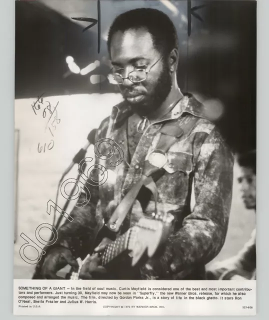 American Singer & Songwriter CURTIS MAYFIELD w Guitar MUSICIAN 1972 Press Photo