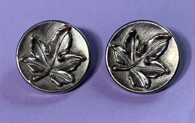 Boutons d'époque de collection argentés