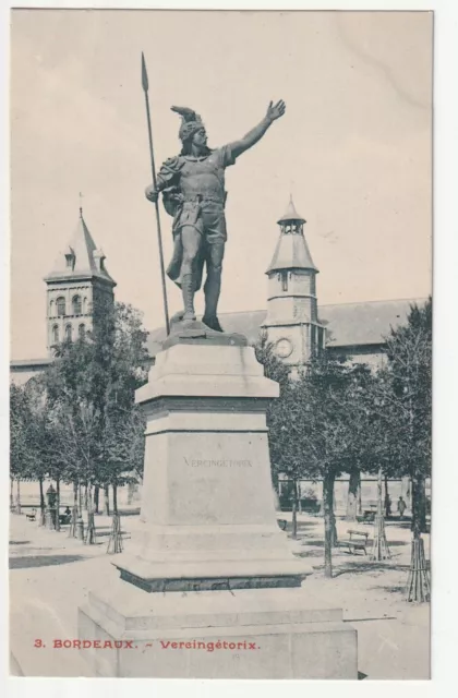 BORDEAUX - Gironde - CPA 33 - la Statue de Vercingetorix