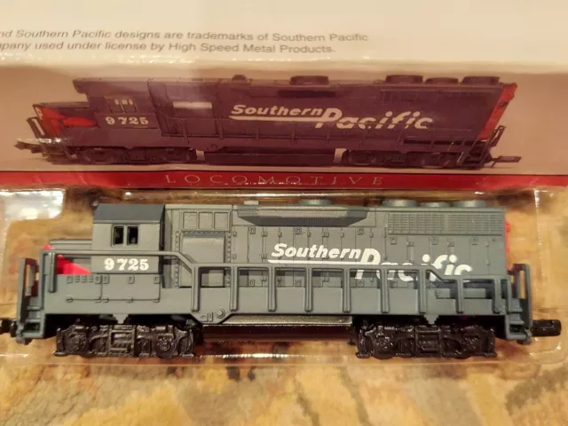 Southern Pacific Lines Railroad 4.5" Mini Locomotive Train In Box Model #9725 2