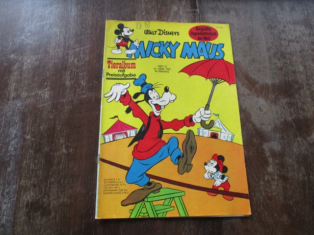 Micky Maus Heft 12/1967, mit Sammelgutschein und Fußball-Sammelbildern ...