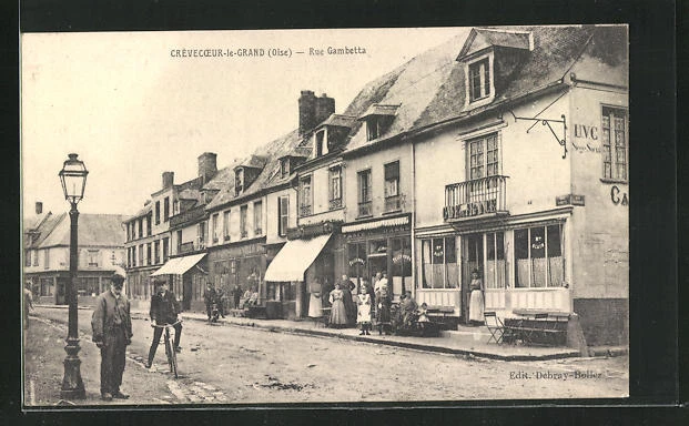 CPA Crévecoeur-le-Grand, Rue Gambetta