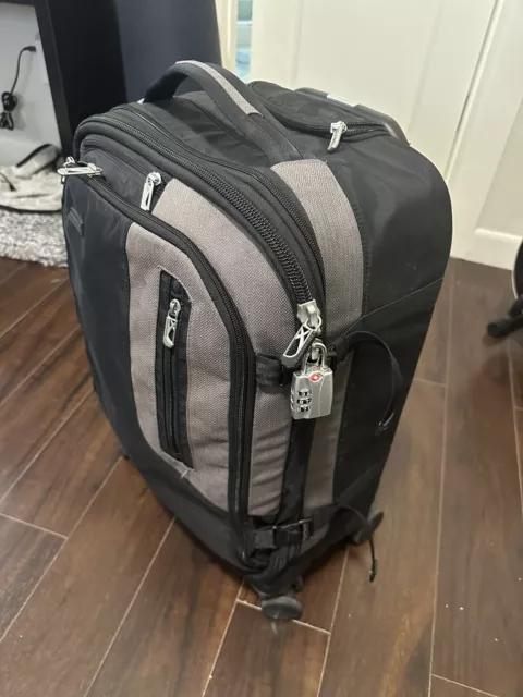 Briggs & Riley ZDX carry on expandable luggage