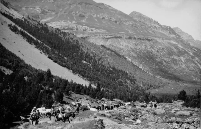 FRANCE 1929 PYRENEES. On the way to the Circus of Gavarnie