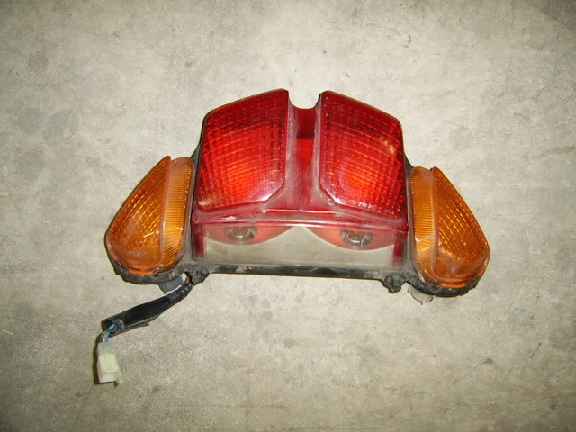 Feu Arrière Yamaha FJR 1300 2001 Occasion - Cosse De Branchement Coupée