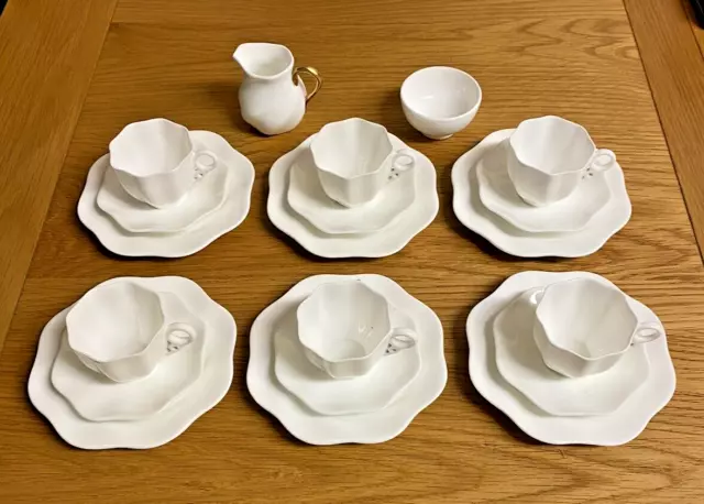 Vintage Coalport Miniature - White Porcelain - 20 Piece Service - Cups & Saucers