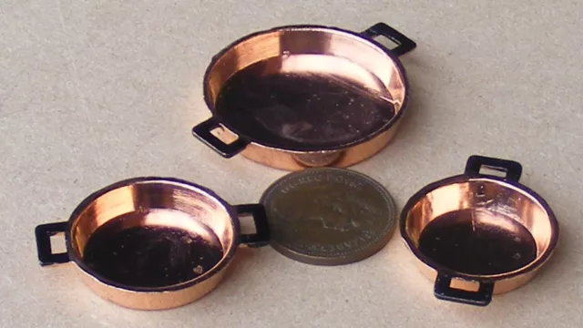 Set Of 3 Flat Metal Pans 1:12 Scale Tumdee Dolls House Miniature Kitchen 714