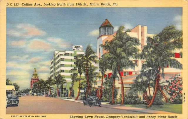 Collins Ave. Looking North 19th St. Street Scene  Miami ,FL Vtg 1940's Postcard
