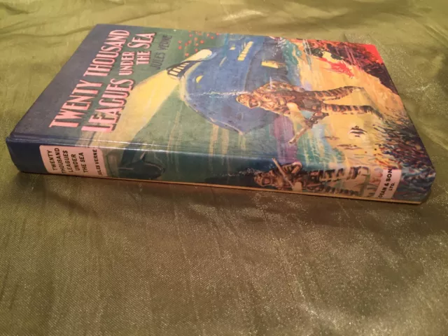 TWENTY THOUSAND LEAGUES UNDER THE SEA Jules Verne DEAN & SON 1960s VERY GOOD 2