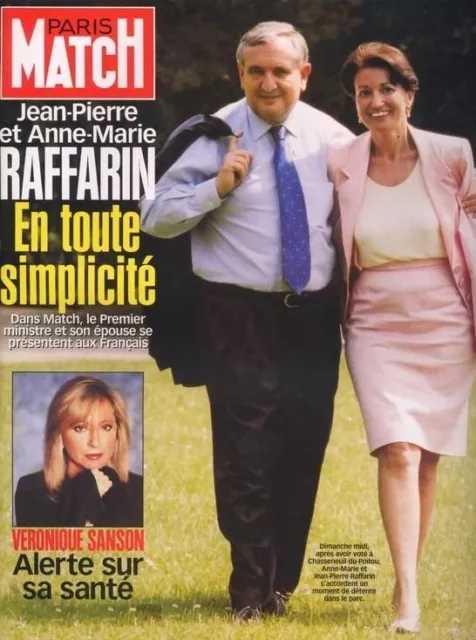 Affiche 80 x 60 Paris Match 2770 . Jean Pierre et Anne Marie Raffarin .