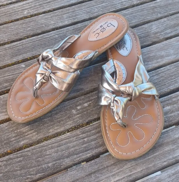 BOC Born Concept Pewter Metallic Double Knot Thong Flip Flop Sandals Size 9