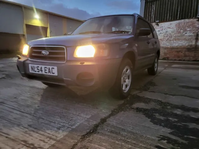 subaru forester 2.0 n/a awd manual high and low box