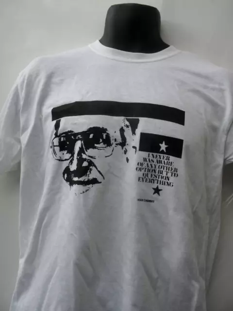 Noam Chomsky - T-Shirt