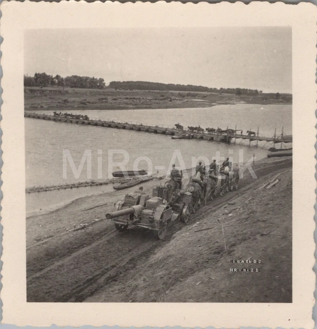 FOTO, 18. I.R., schwere Mörser überqueren die Wolga, Russland 1941 ...