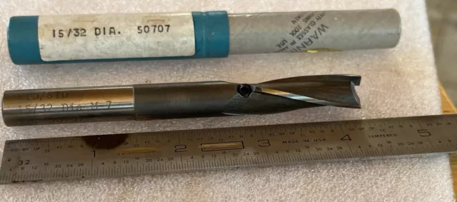 15/32" Diam, 7/16" Shank, 3 Flutes, Interchangeable Pilot, National Twist, USA