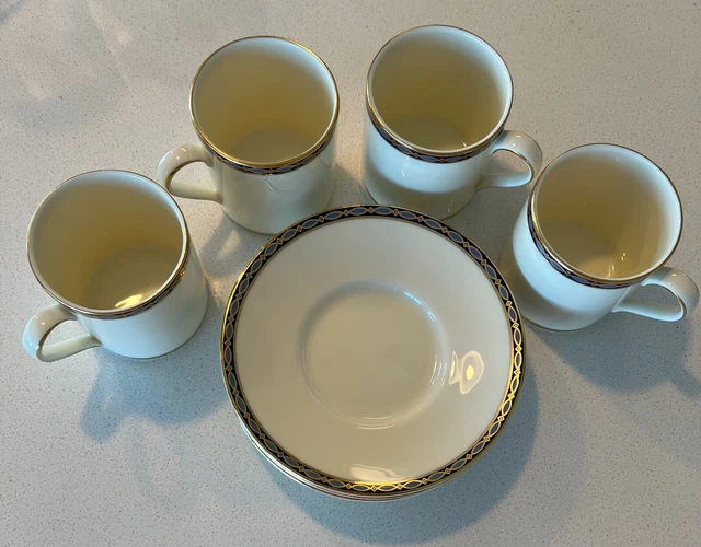 Set of 4 Minton Bone China ST. JAMES Demitasse Cups & Saucers - Made in England
