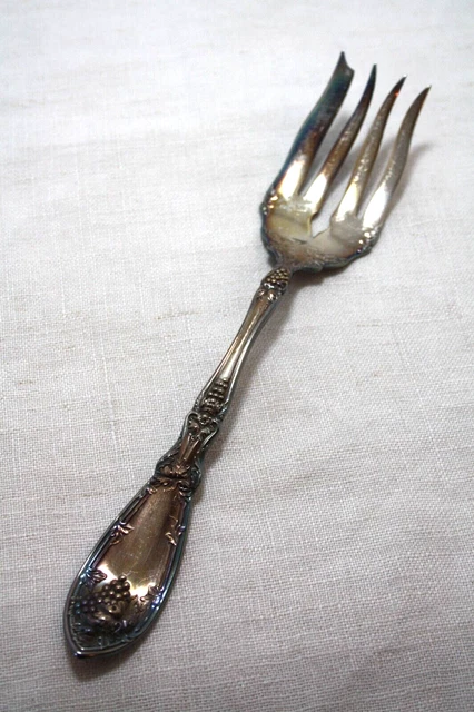 Antique Wm Rogers Fork Salad Serving Silverplate Pat Jan 14 1908 Grape Pattern