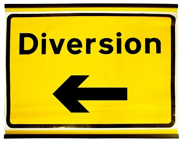 Diversion Insegna arrotolabile freccia sinistra flessibile 1050 x 750 mm classe 1 riflettente