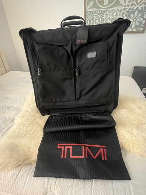 Tumi Black Alpha Wheeled Garment Bag 2233D3 Extended Trip Rolling Wardrobe EUC