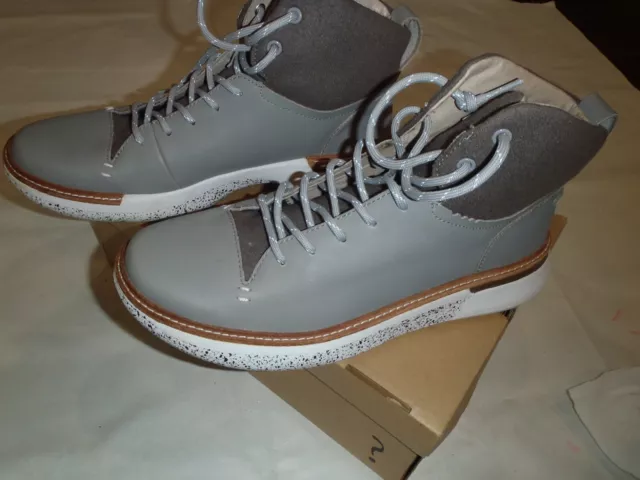 OHW? Who Owns The Factory Freddy Men Alloy/Grey Shoes size 10