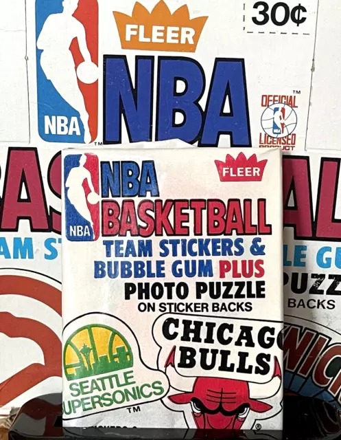 1981-82 FLEER TEAM STICKER NBA Basketball PACK + GUM 6 CARDS RAR US IMPORT OVP!!