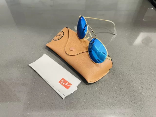 Ray Ban sunglasses rb3447 001 round metal 50-21, Gold Frame/ Mirror Blue Lens.