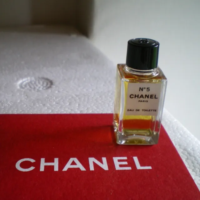 Miniature "N°5" CHANEL Paris 4 ml EDT + SANS BOITE + NEUF + NEW FULL + NO BOX