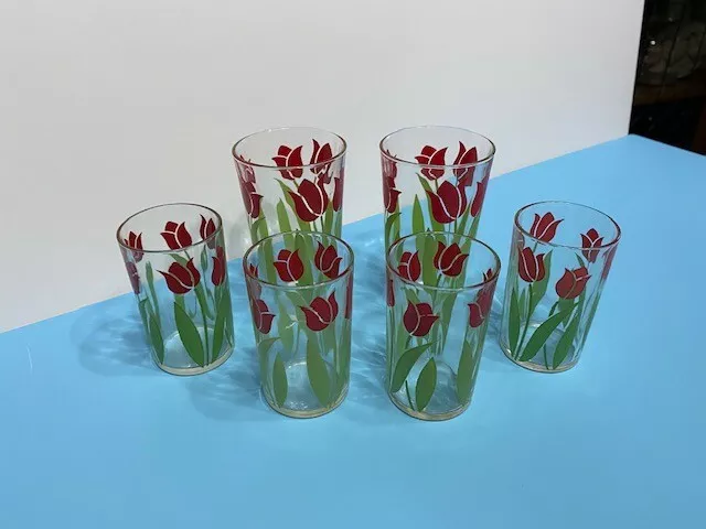 Swanky Swig Kraft Posy Pattern with Red Tulips - 4 Juice Glasses & 2 Tumblers
