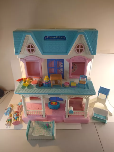 Vintage 1993 Fisher Price Loving Family Dream Folding Dollhouse and Figures