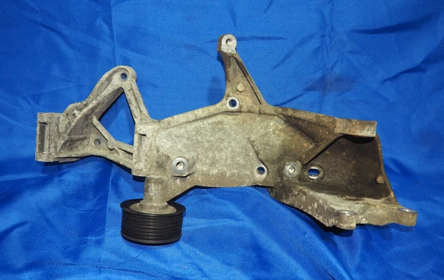 2011-2018 Porsche Cayenne 3.6L Alternateur Montage Support Avec / Poulie OEM