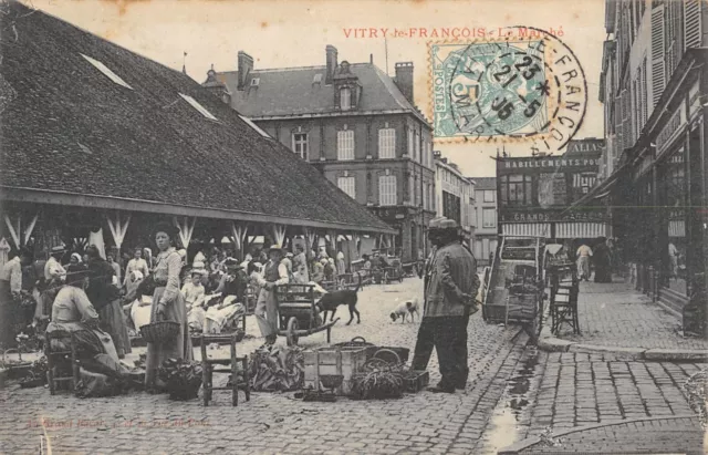 Cpa 51 Vitry Le Francois Le March