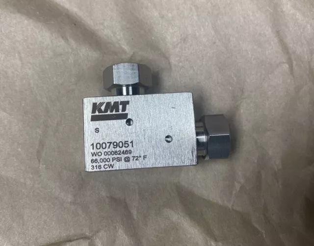New Open Box KMT 10079051 High Pressure Elbow  Valve Stainless Steel 66,000 PSI
