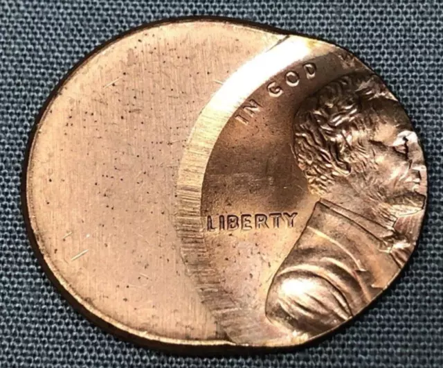 Lincoln Memorial Off -Center Mint Error~ Unknown Year