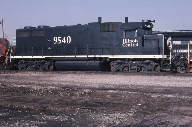 H: Original Slides (10) IC Illinois Central Black 9500-9552 Series GP38AC's