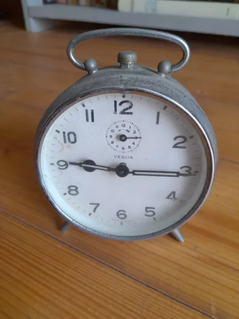 Vecchia sveglia vintage VEGLIA (non funzionante)