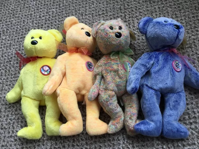 4TY Beanie Babys - 'E' BeaniesX3 + Tradee gelbe Beanie. NEUTP-2000 - im Ruhestand. 4 Bären