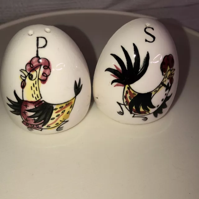 Vintage White Egg Shaped Salt And Pepper Shakers Rooster & Chicken Hen Lefton Vintage White Egg Shaped Salt And Pepper Shakers Rooster & Chicken Hen Lefton