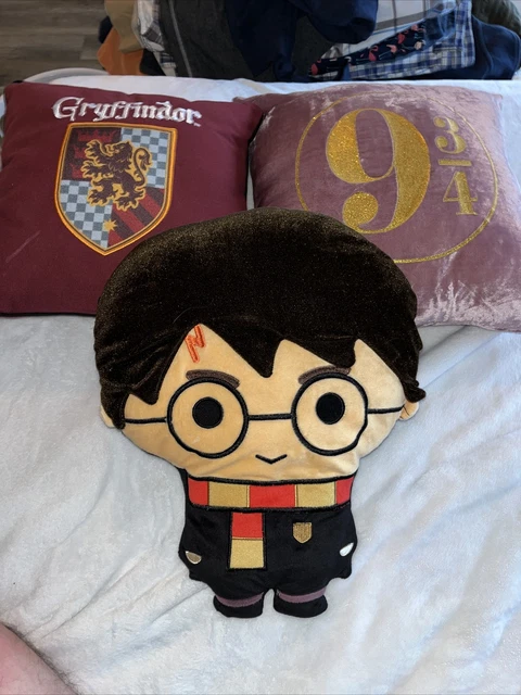 Lot Of 3 Harry Potter Pillows Including Pottery Barn Velvet Pillow Lot Of 3 Harry Potter Pillows Including Pottery Barn Velvet Pillow