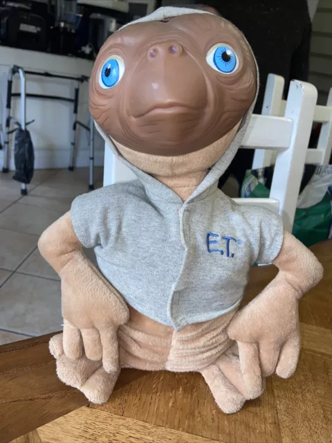 E.T. l'extra-terrestre - Peluche parlante (en allemand) spécial 40ème  anniversaire - 26 cm